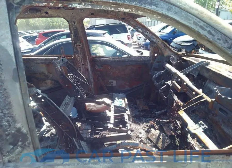 3C6TR4HT8GG319488# 5