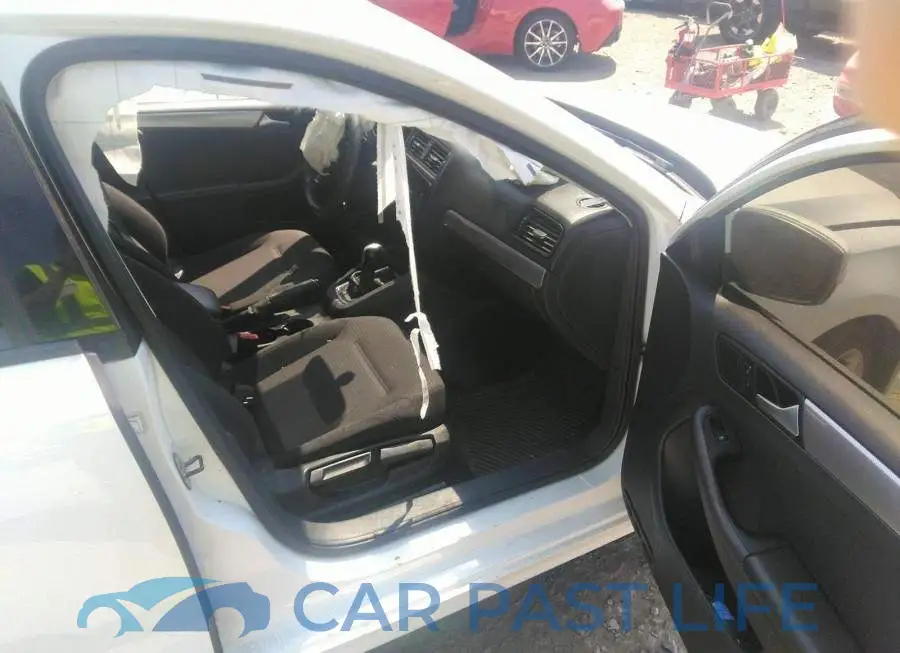3VW2K7AJ3FM202482# 5