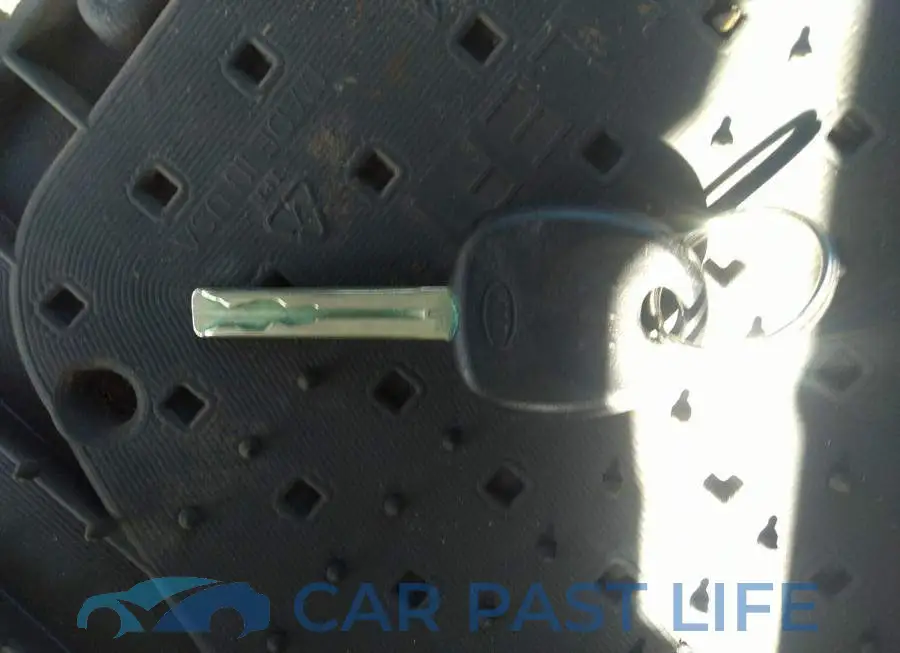 KNADM4A35F6524155# 11