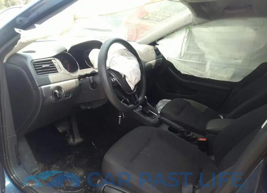 3VW2K7AJ0FM265720# 5