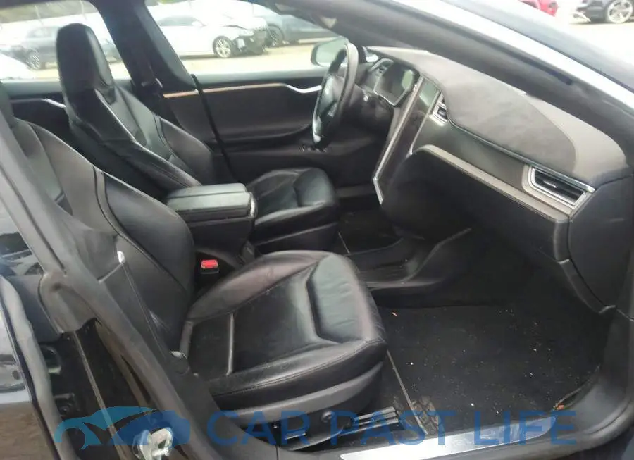 5YJSA1E44GF128762# 5