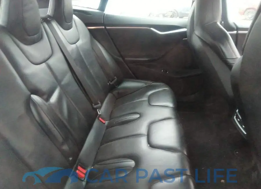 5YJSA1E44GF128762# 8