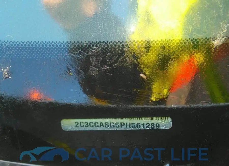 2C3CCASG5PH561289# 9