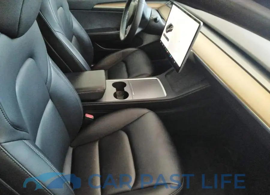 5YJ3E1EAXNF252059# 5
