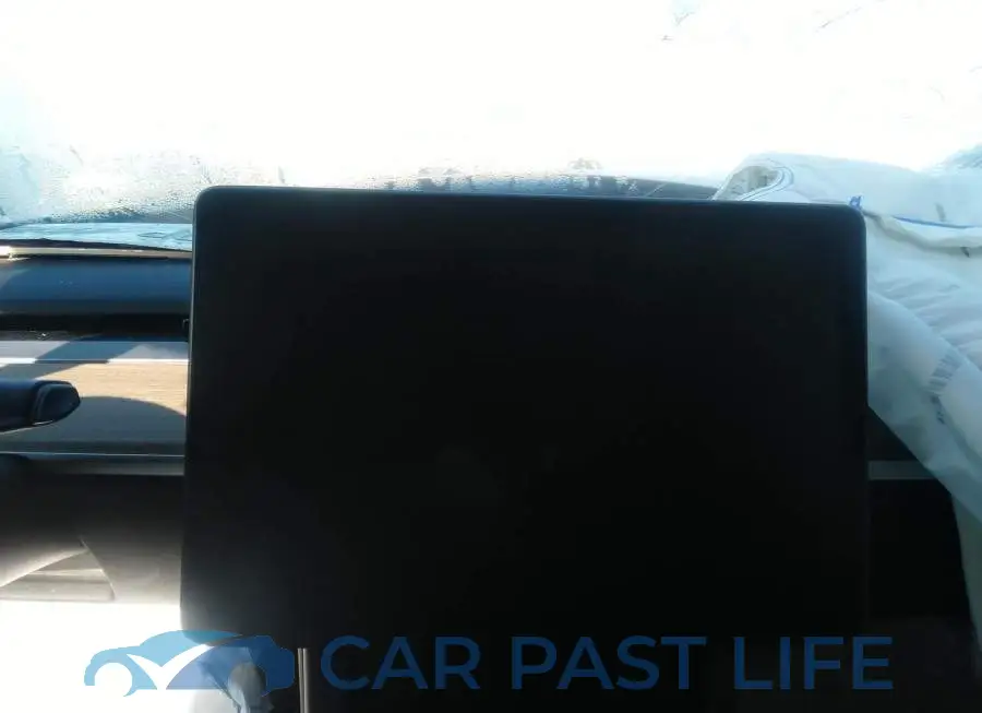 5YJ3E1EB9MF059540# 7