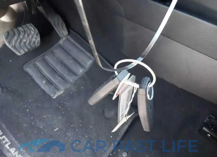 JA4J4TA84PZ608179# 11