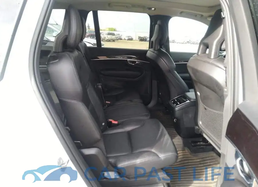 YV4A22PK6J1379967# 8