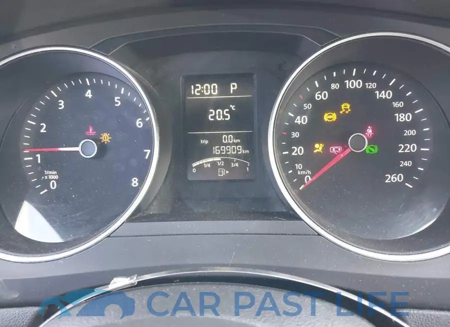 3VW2K7AJ3FM418204# 7