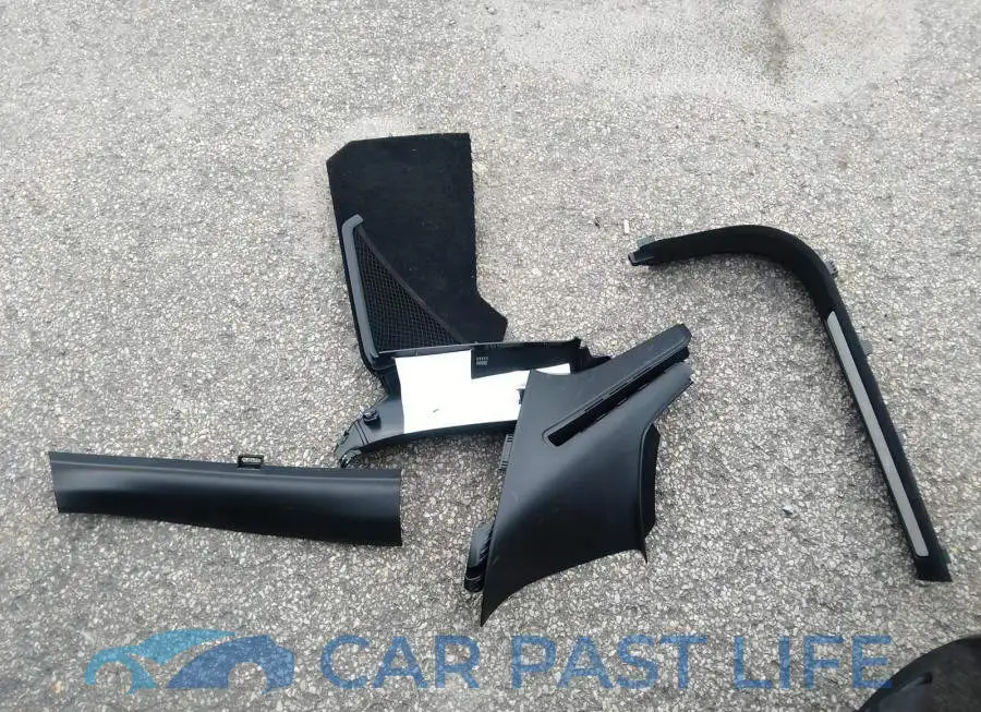 YV4A22RM3K1240668# 12