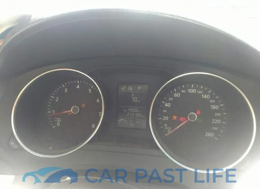 3VW2K7AJ8FM307602# 7