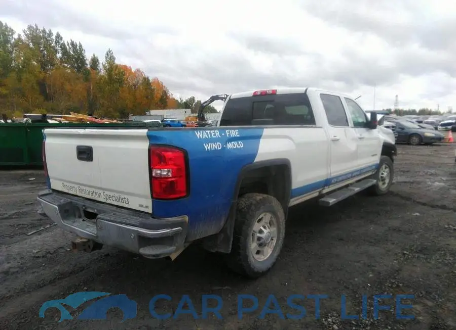 1GT12SEG6HF132382# 4