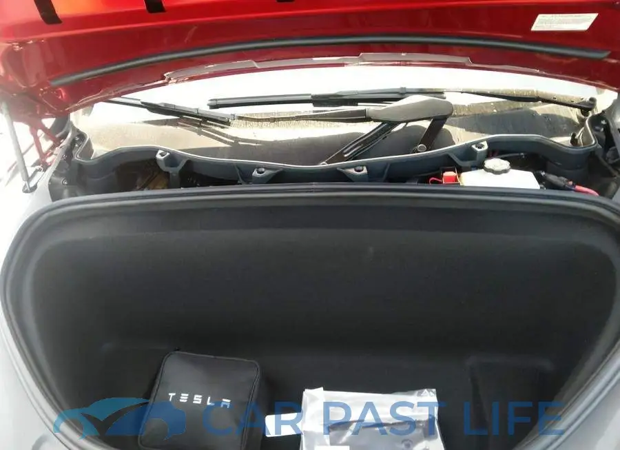 7SAXCBE5XPF404637# 10