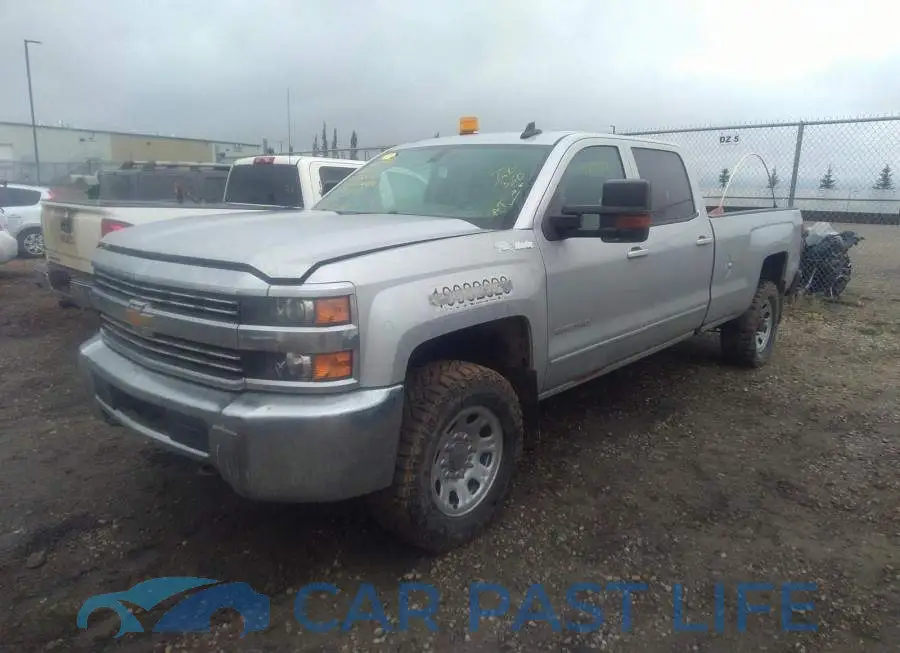 1GC4KZCG5JF233184# 2