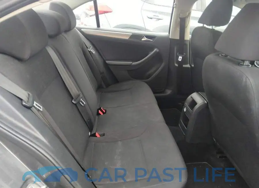 3VW267AJ4GM395103# 8