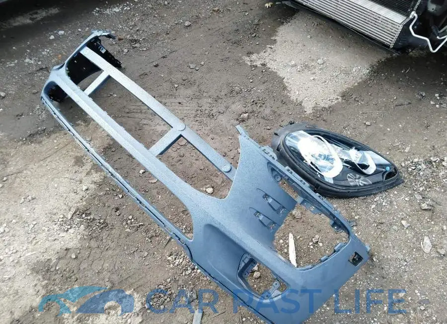 WP1AA2A59JLB10907# 12