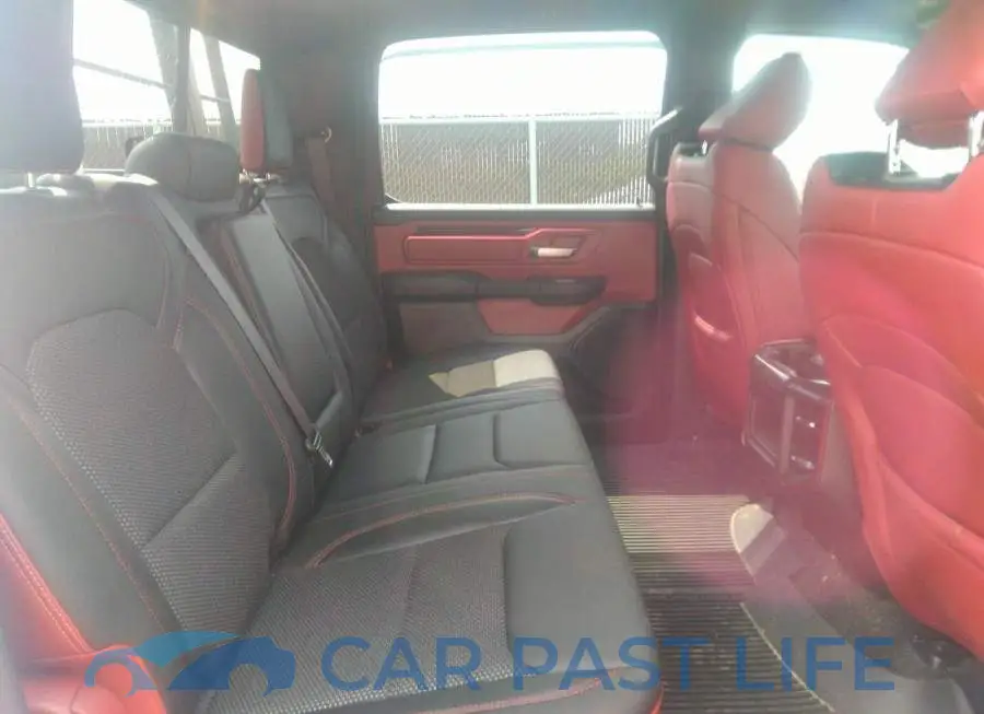 1C6SRFLT8NN189313# 8