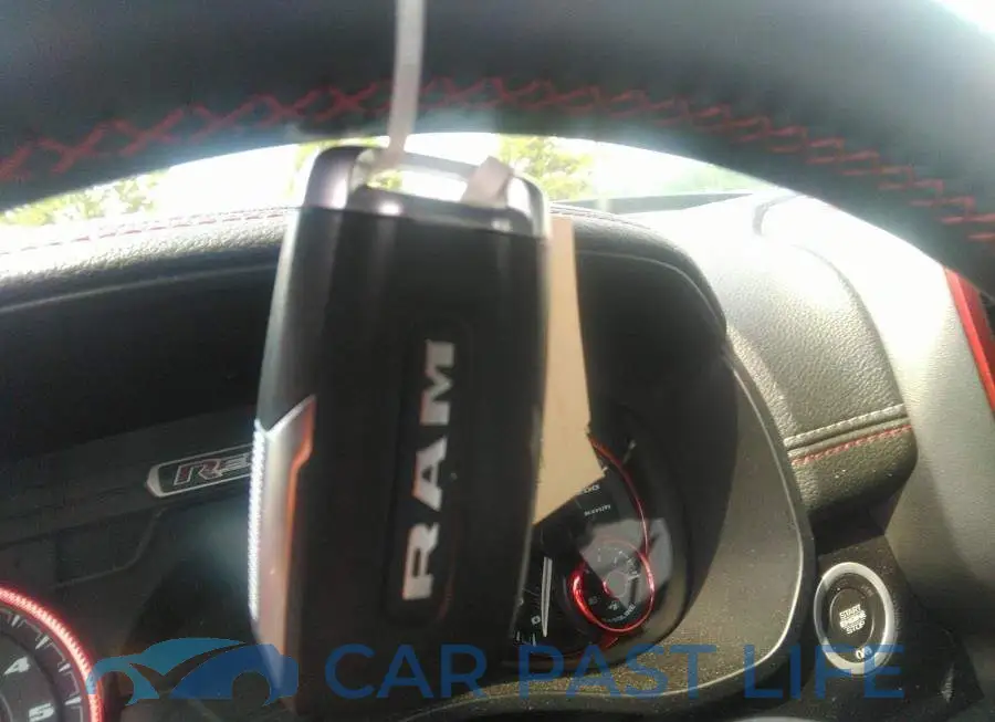 1C6SRFLT8NN189313# 11