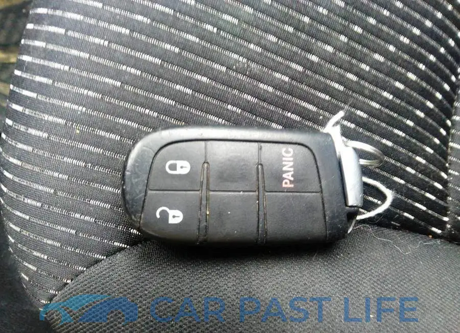 3C4PDCAB8GT165649# 11