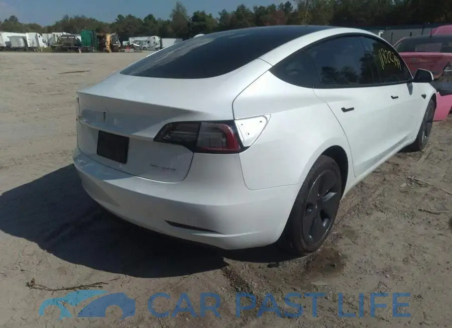 5YJ3E1EB2NF319472# 4
