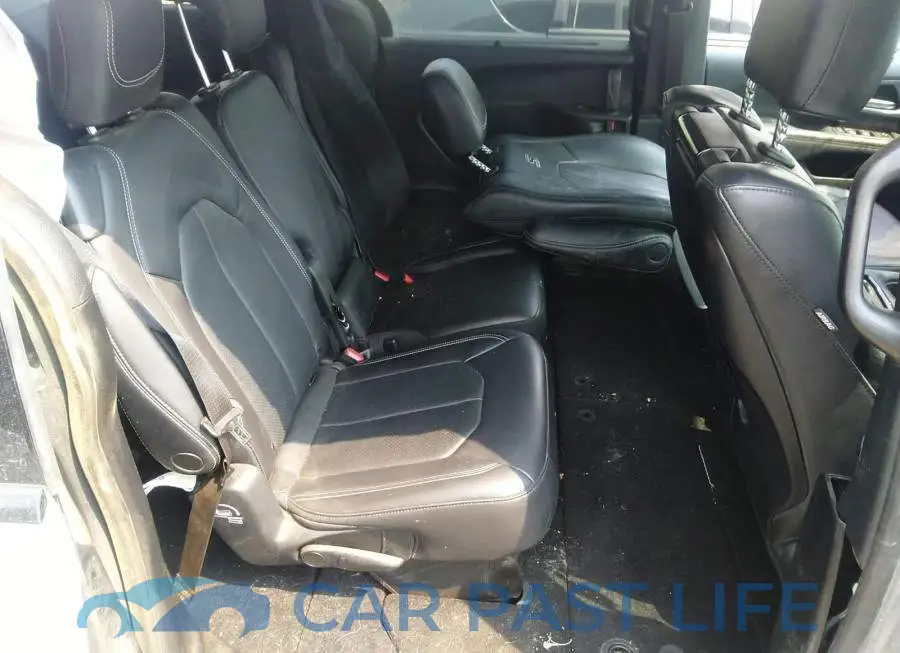 2C4RC1BG0NR113572# 8
