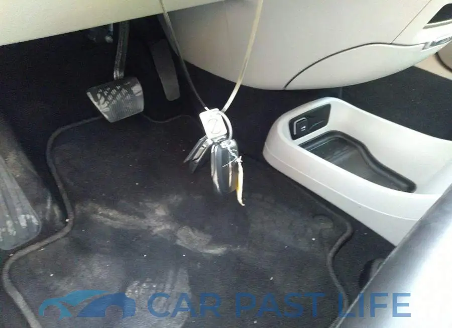 2C4RC1BG2PR561203# 11