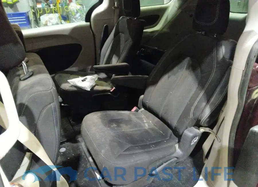 2C4RC1ZG3MR543827# 8