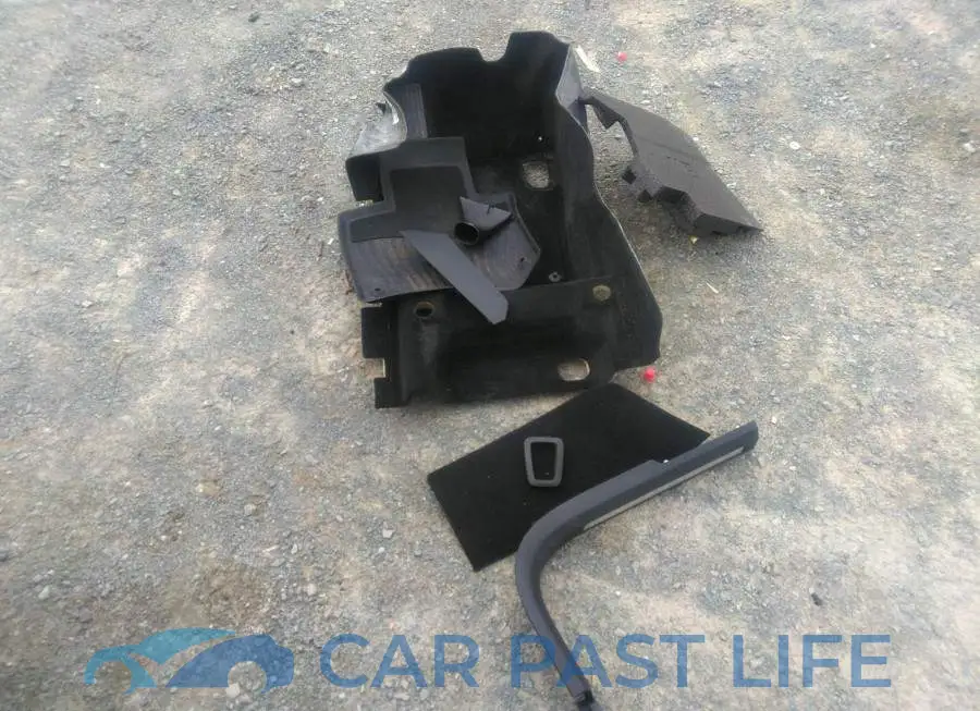 YV4A22PK5G1035751# 12