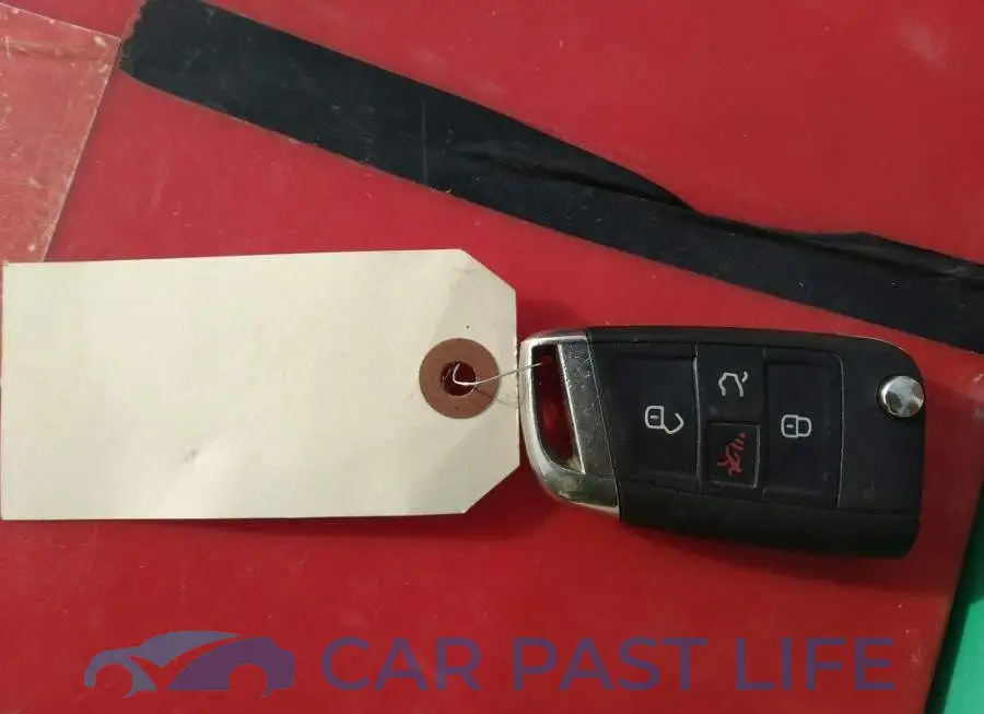 3VW5T7AU4FM089355# 11