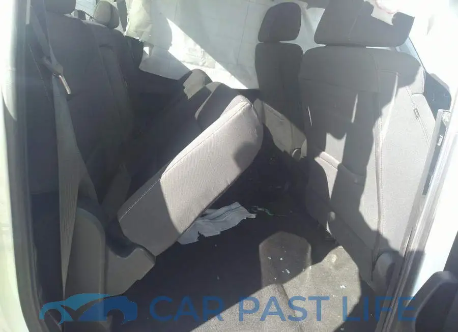 1GT12SEG3JF202748# 8