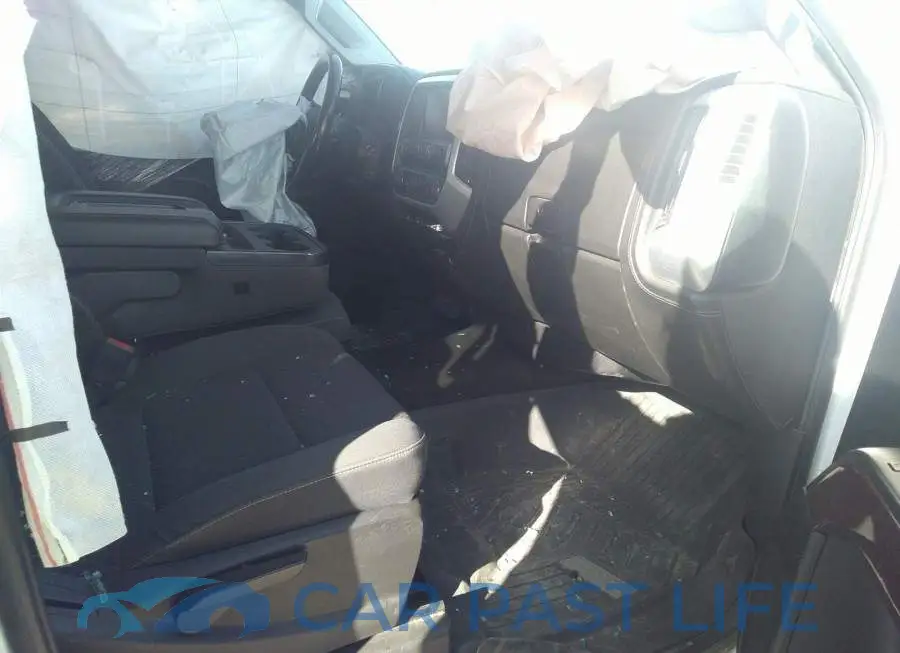 1GT12SEG3JF202748# 5