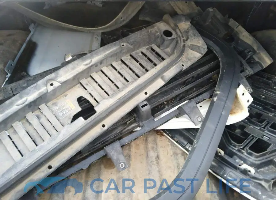 1GTU9BED3KZ303853# 12