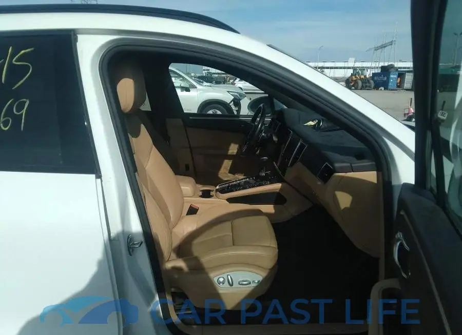 WP1AA2A56HLB03469# 5