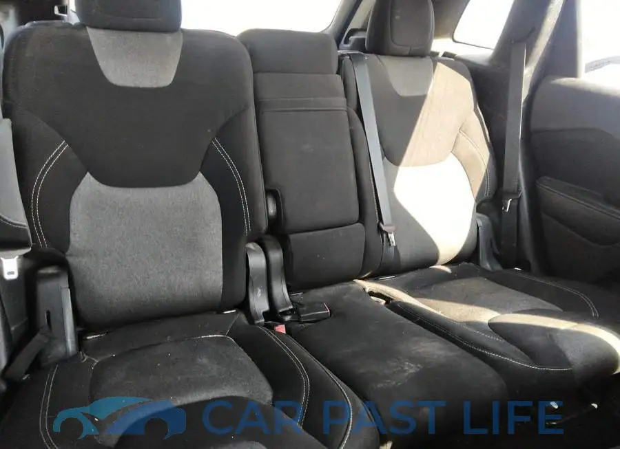 1C4PJLAS9FW762262# 8
