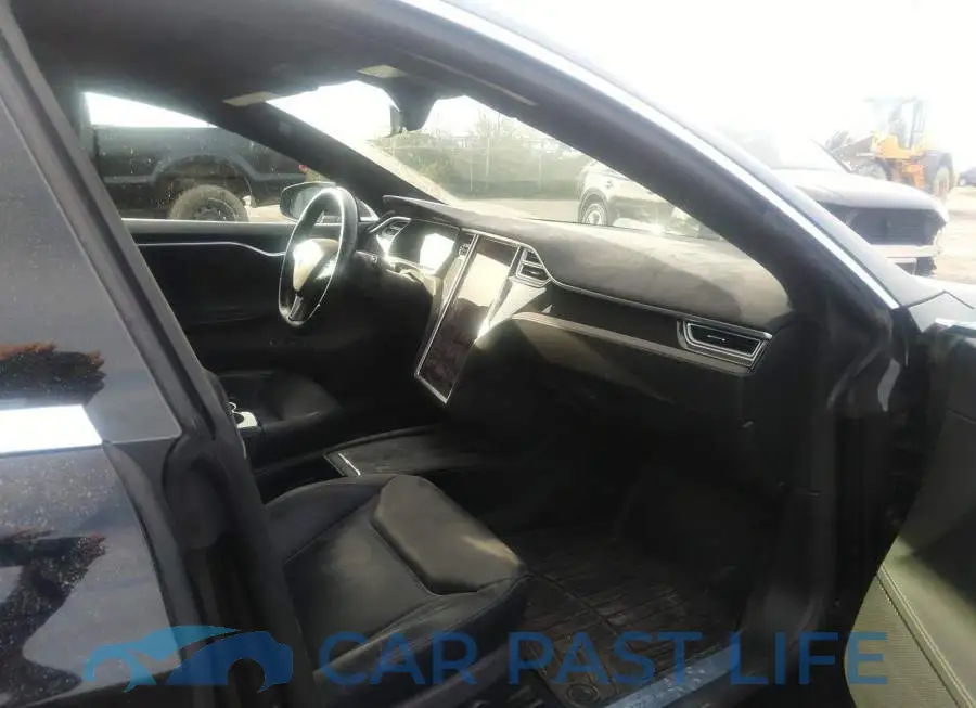 5YJSA1E25GF169531# 5