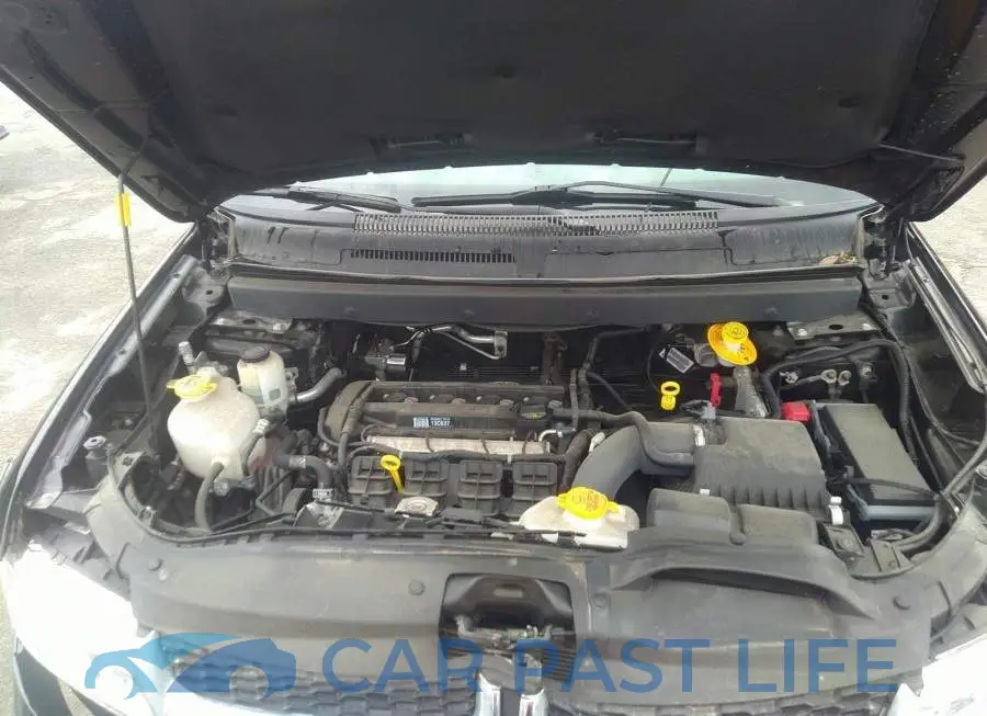3C4PDCAB8KT815685# 10