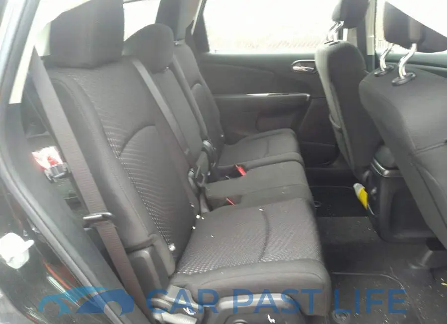 3C4PDCAB8KT815685# 8
