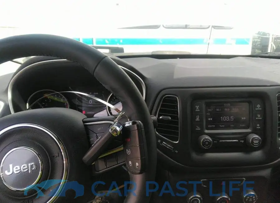 3C4NJCAB1JT346177# 11