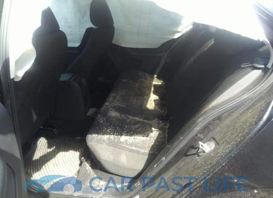 3VW2B7AJ2HM215484# 8