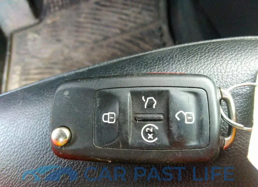 1VWCS7A34GC068977# 11