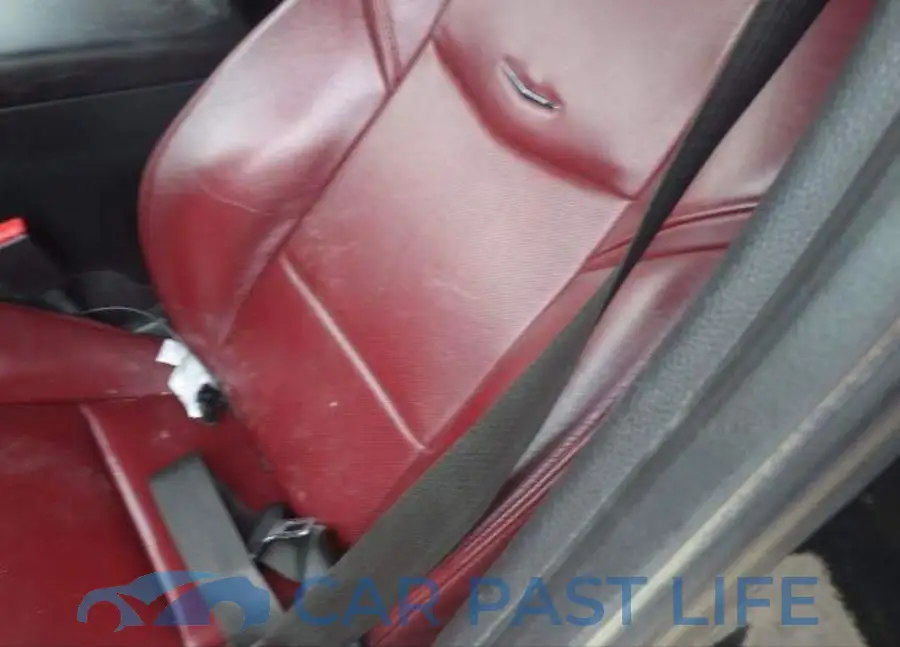 1G6AJ5SX4F0104284# 9