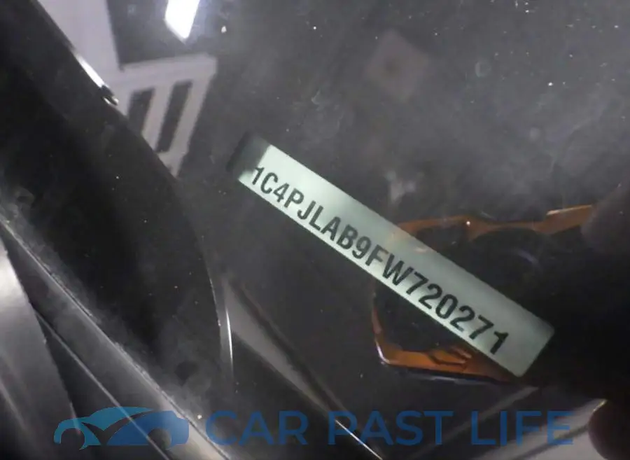1C4PJLAB9FW720271# 10