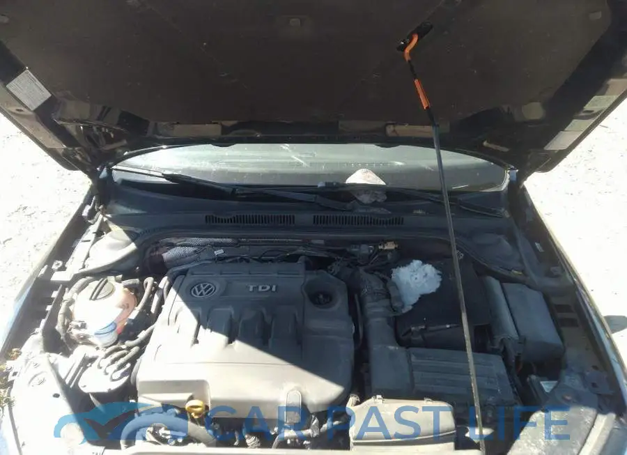 3VWLA7AJ0FM203595# 10