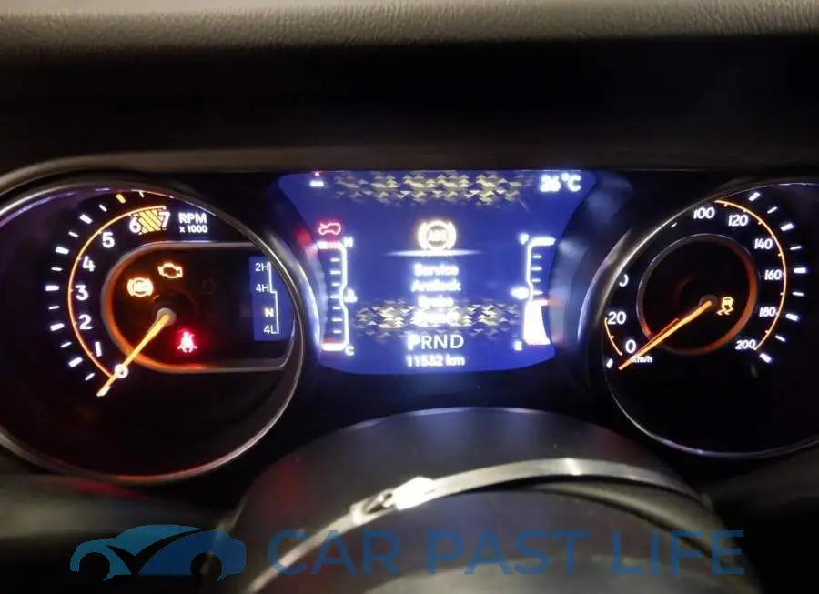 1C4HJXEN8MW815207# 7