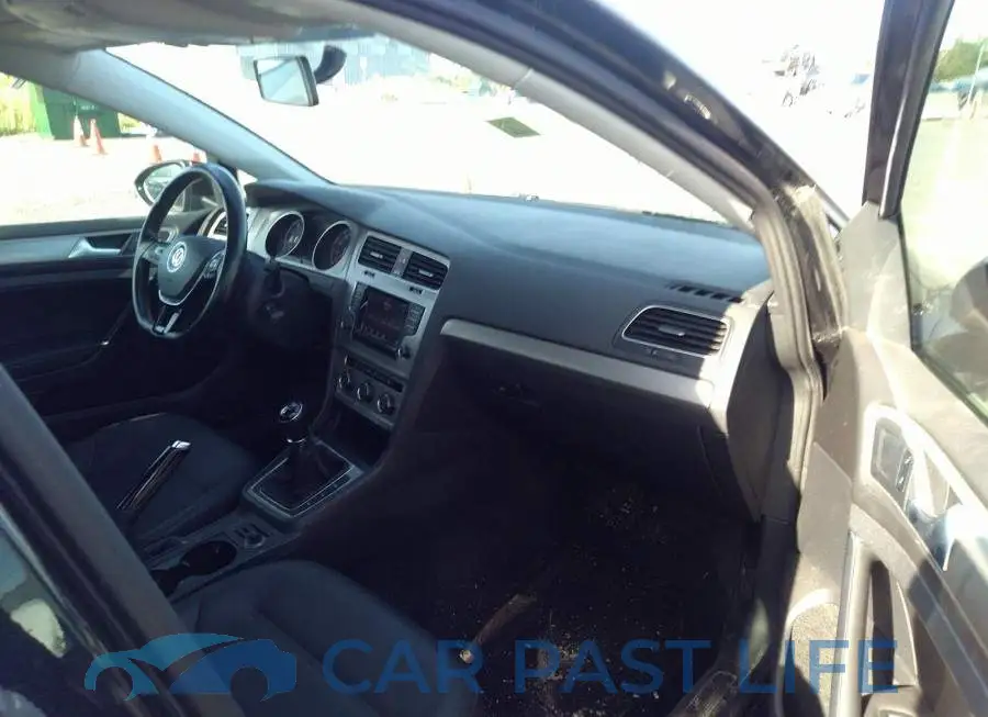 3VW117AU6FM027346# 5