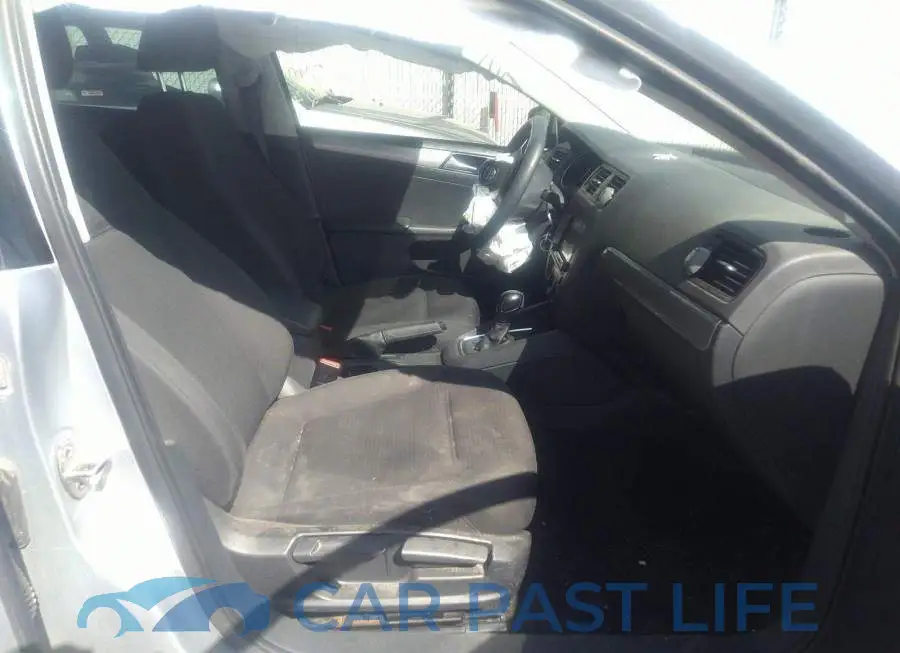 3VW2K7AJ9FM343864# 5