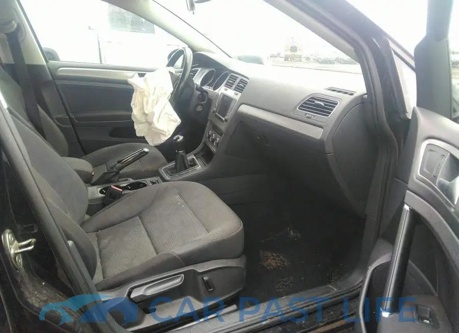 3VW117AU9GM048810# 5