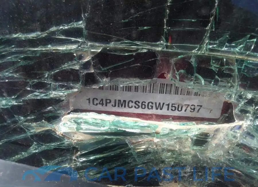 1C4PJMCS6GW150797# 9