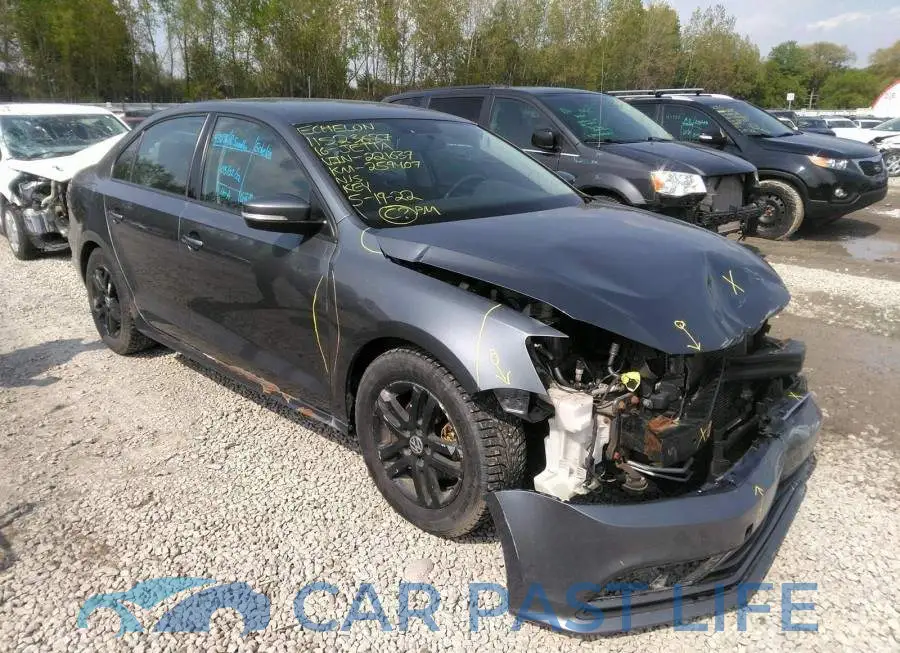 3VW267AJ5GM221637# 1