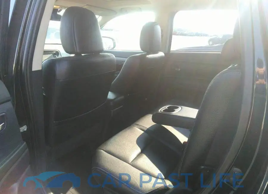 JA4JZ4AXXFZ602819# 8