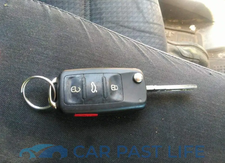 3VW2K7AJ9FM343718# 11